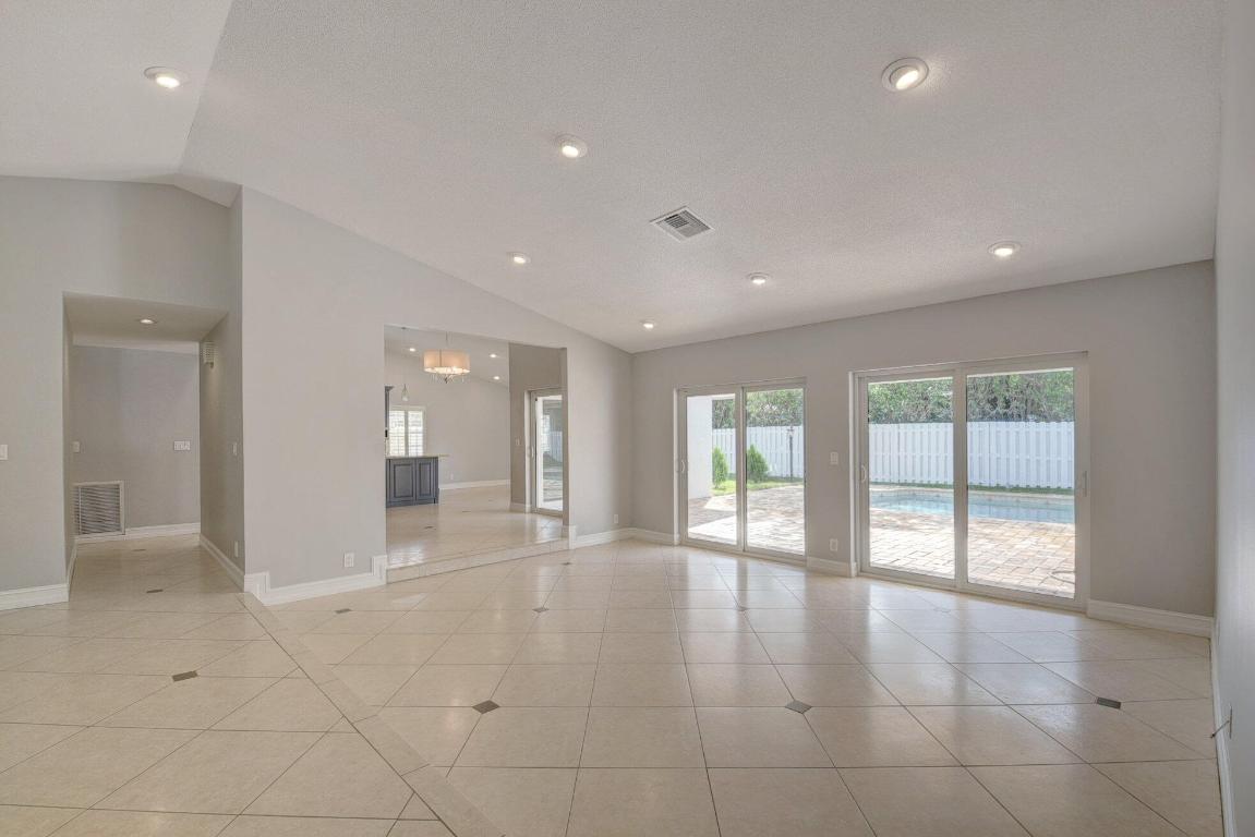 2901 NW 25th Terrace, Boca Raton