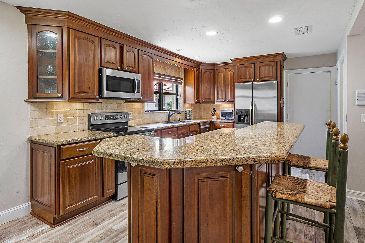 2506 SW 23rd Cranbrook Drive