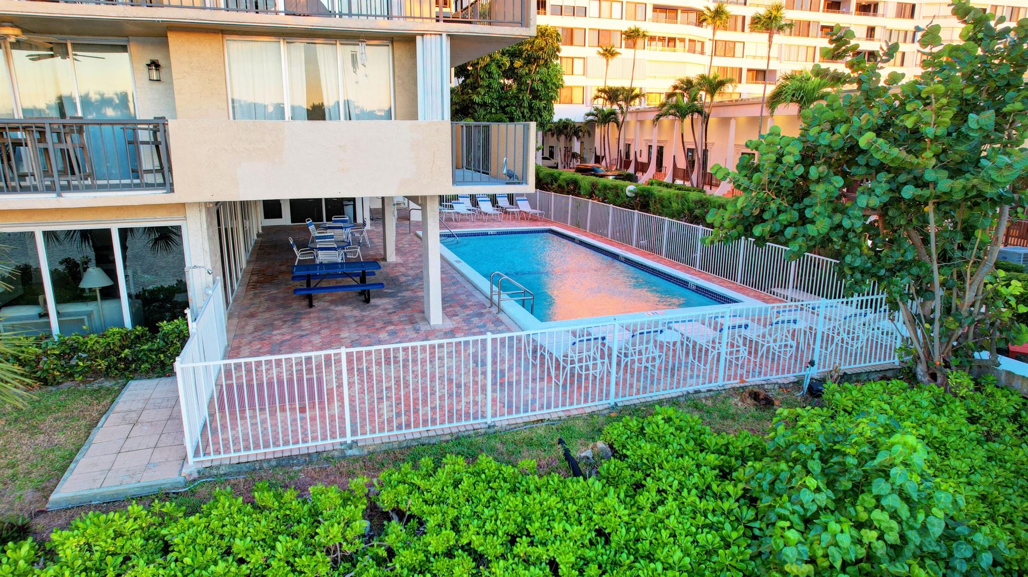 3581 S Ocean Boulevard Unit: 6b