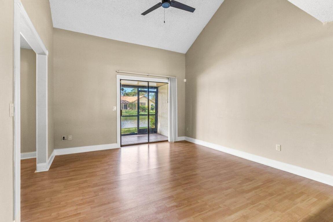 10296 Riverbend Ter Terrace