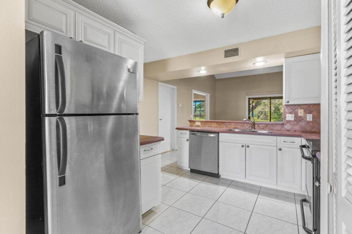 10296 Riverbend Ter Terrace