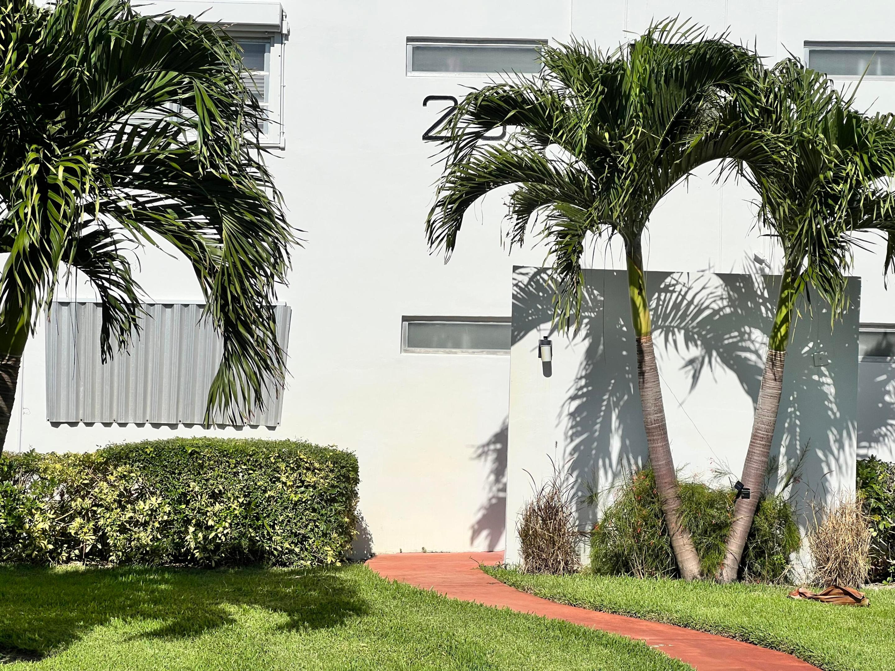 25 SE 13th Street B6, Boca Raton Unit: B6