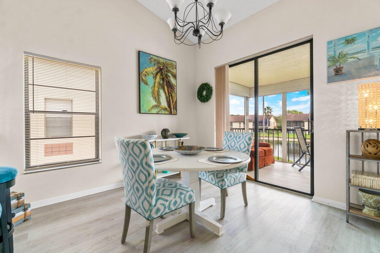 10279 N Circle Lake Drive Unit: 201