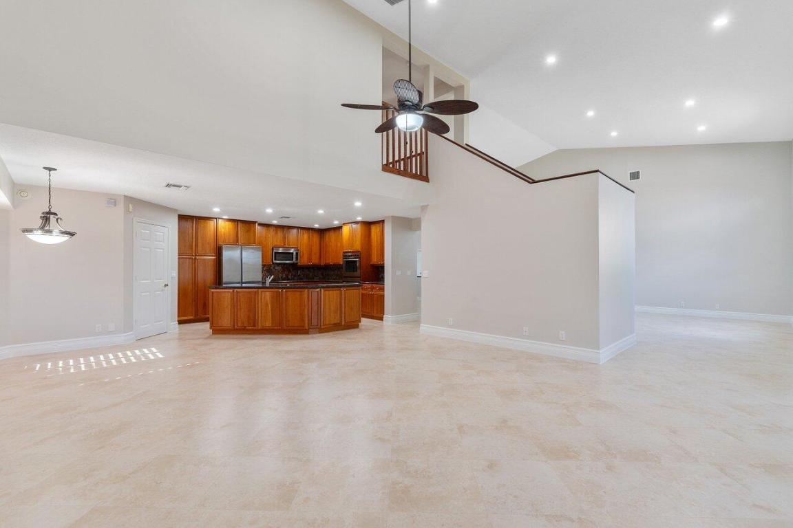 12199 Rockledge Circle