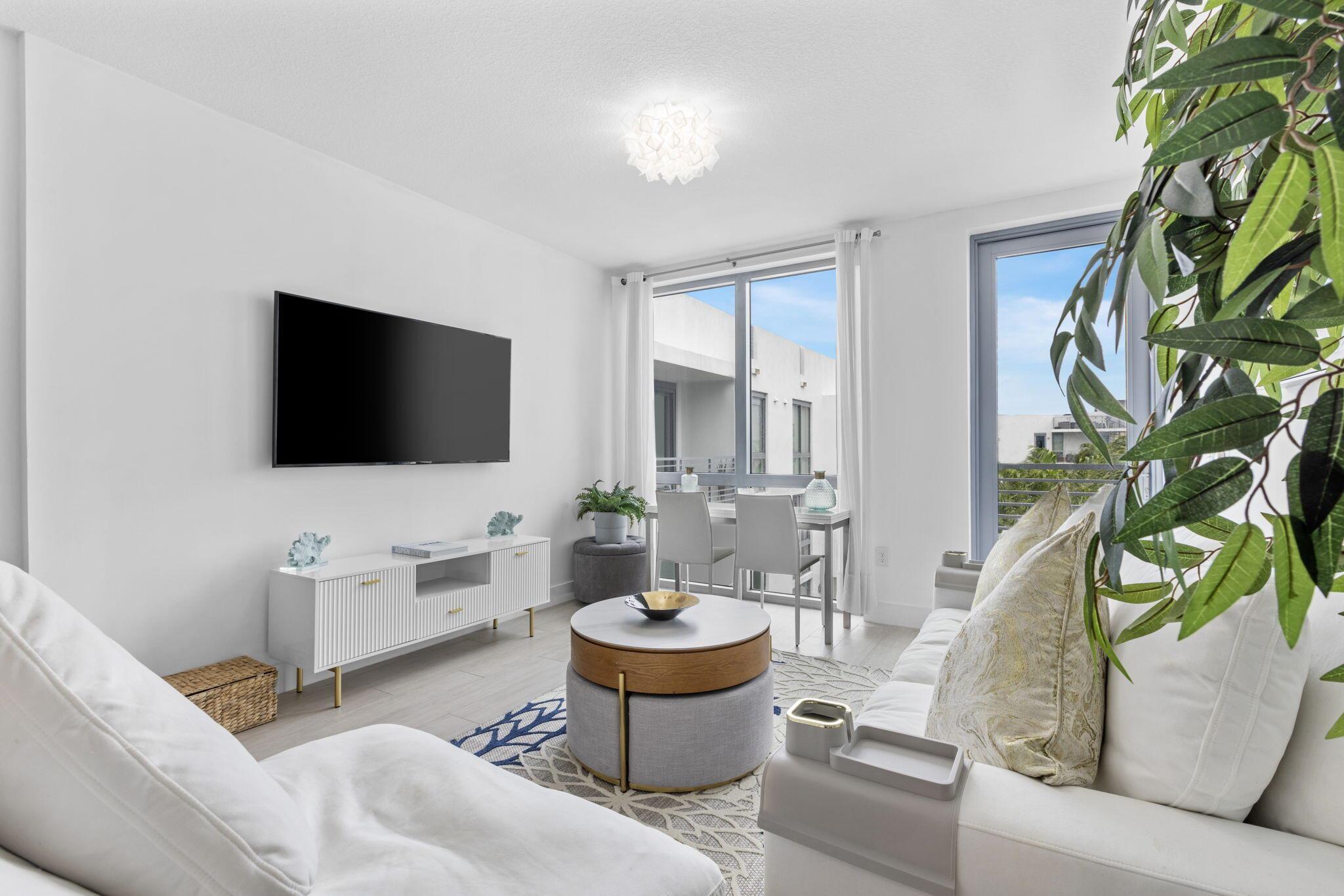 111 SE 1st Avenue Unit: Ph-509