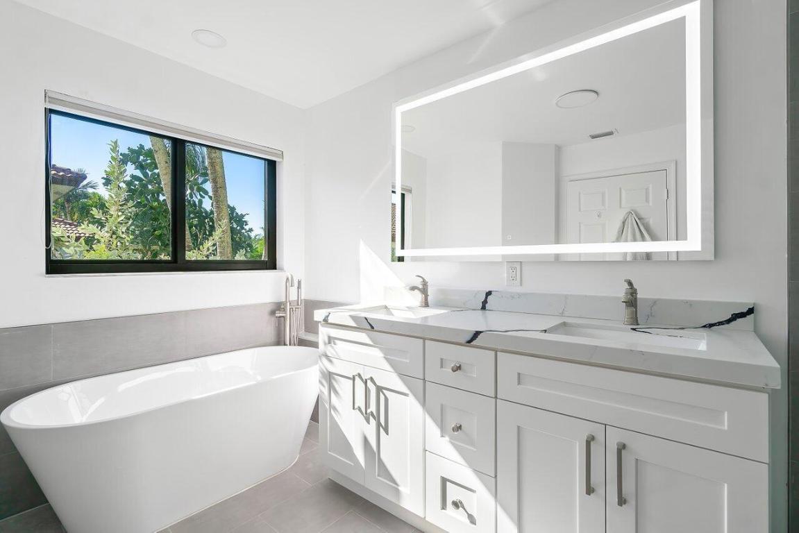 5657 Aspen Ridge Circle