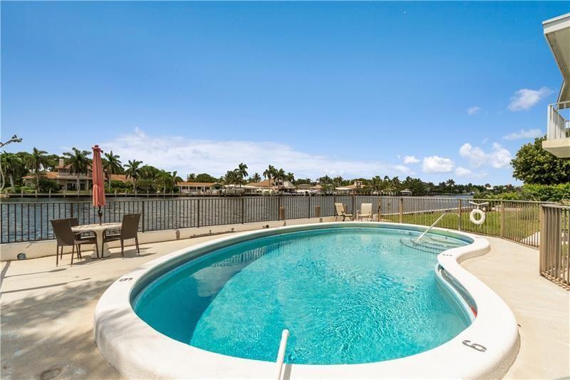 615 S Riverside Drive Unit: 10