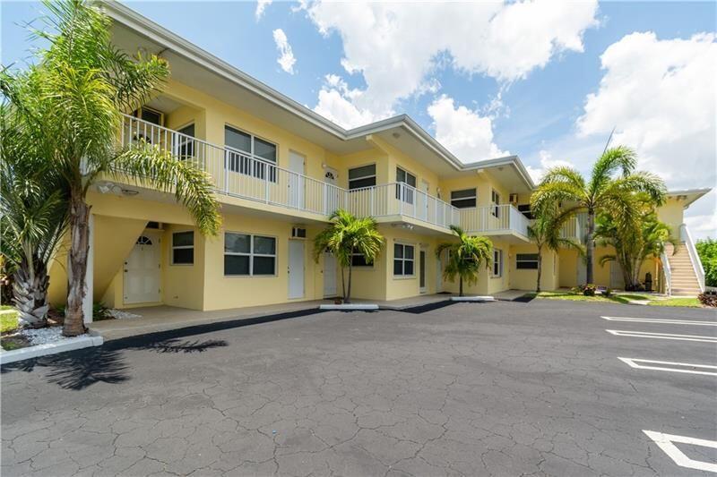 615 S Riverside Drive Unit: 10