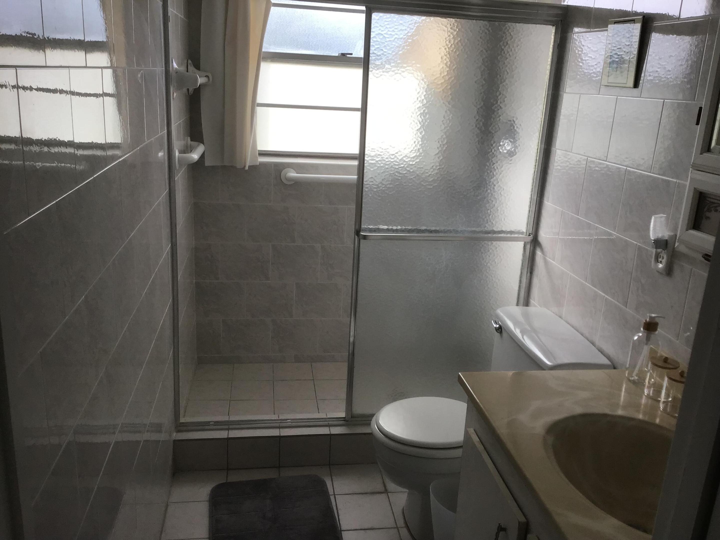 1036 Hythe B B, Boca Raton Unit: B