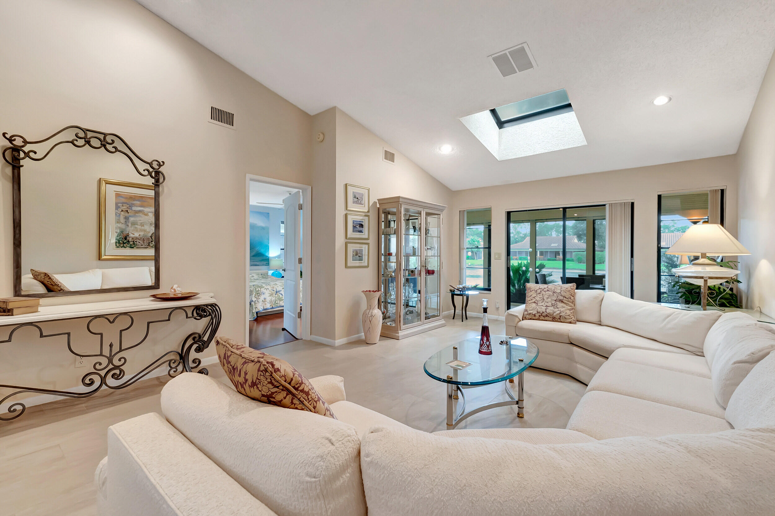 5920 Autumn Lake Lane Unit: A