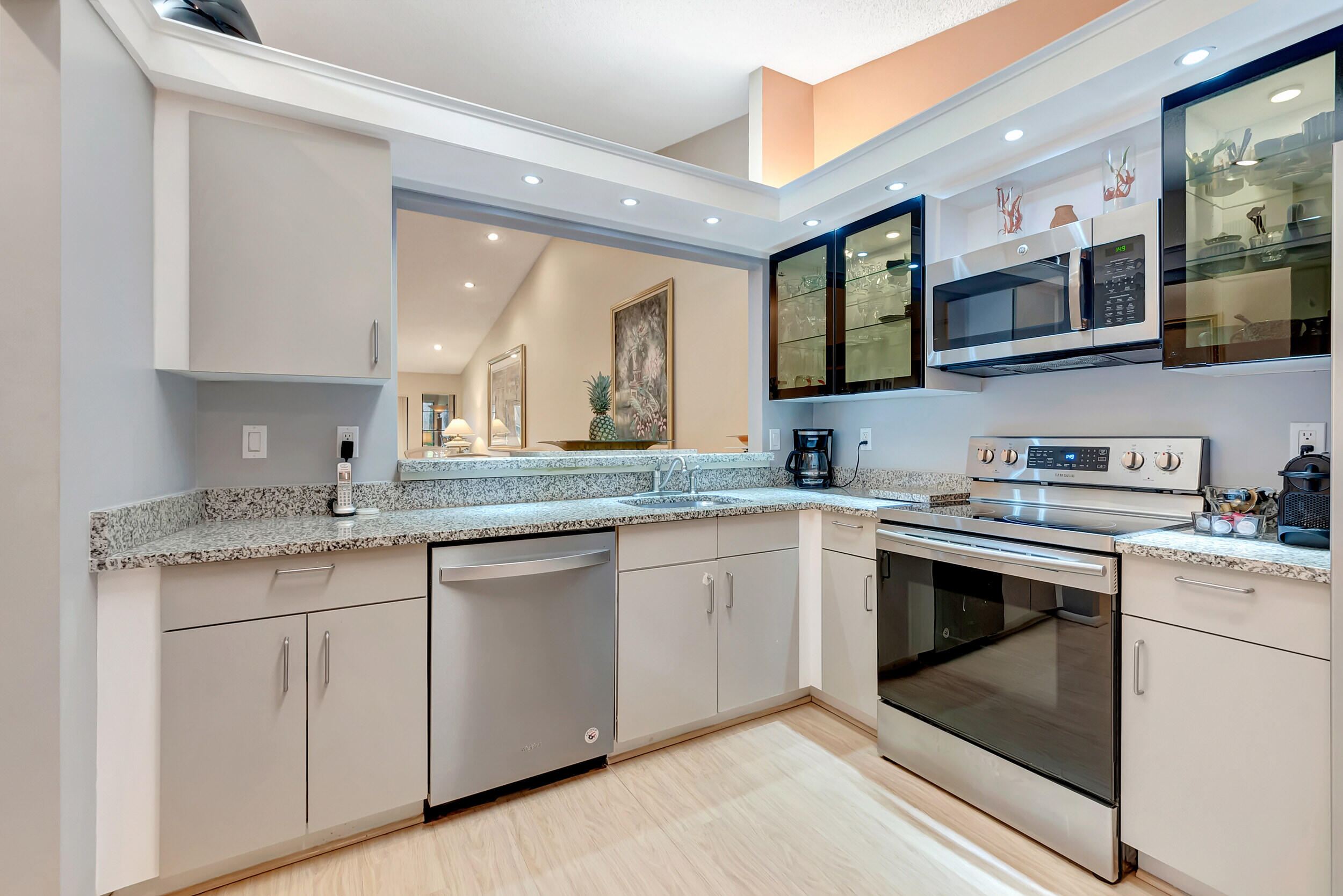 5920 Autumn Lake Lane Unit: A