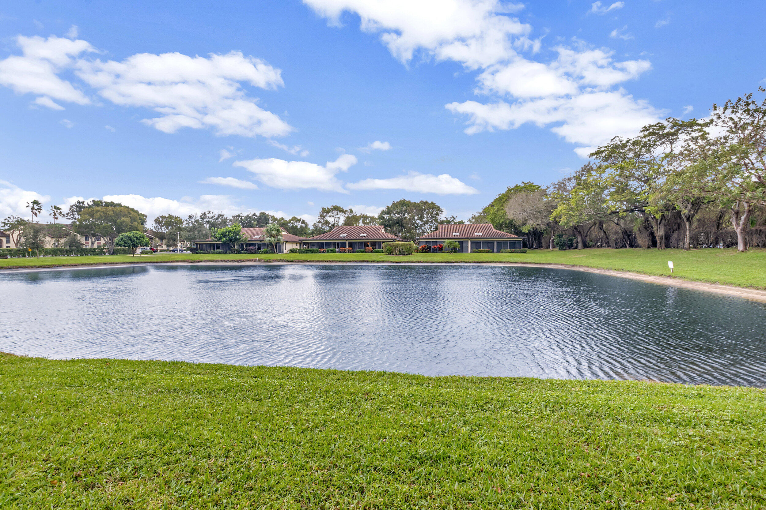 5920 Autumn Lake Lane Unit: A