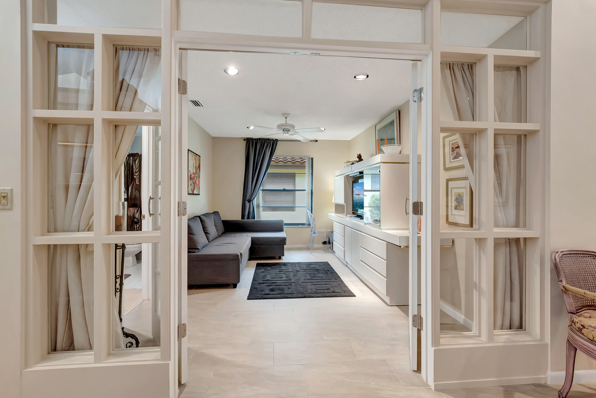 5920 Autumn Lake Lane Unit: A