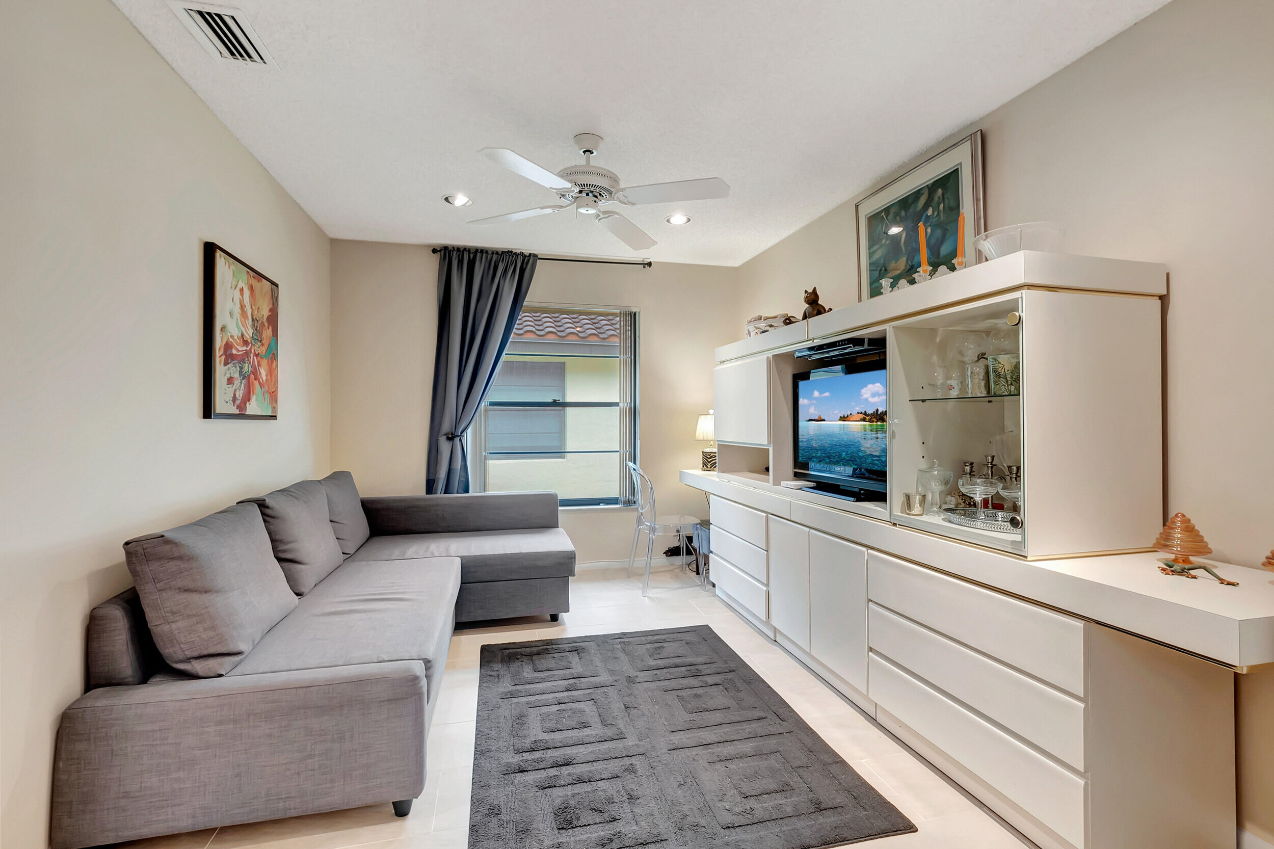 5920 Autumn Lake Lane Unit: A