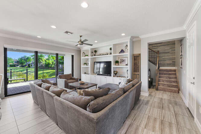 13822 Moss Agate Avenue