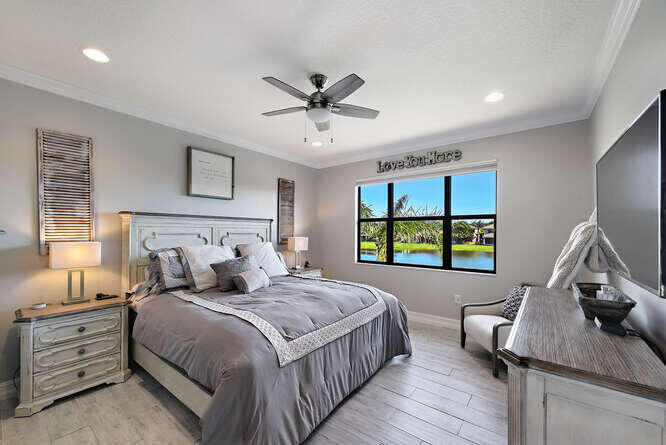 13822 Moss Agate Avenue