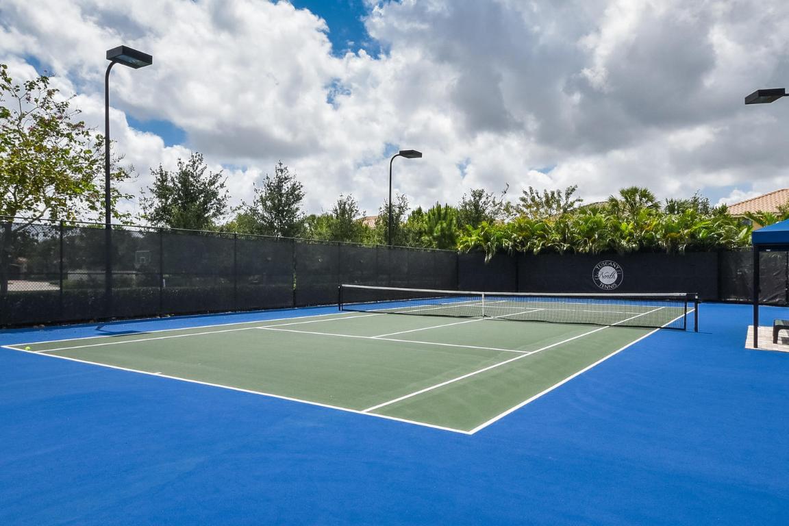 13822 Moss Agate Avenue