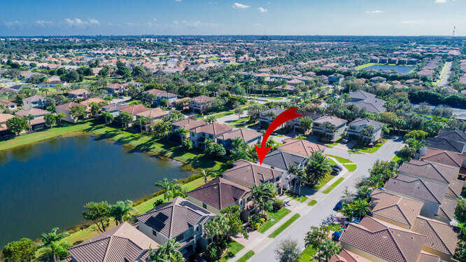 13822 Moss Agate Avenue