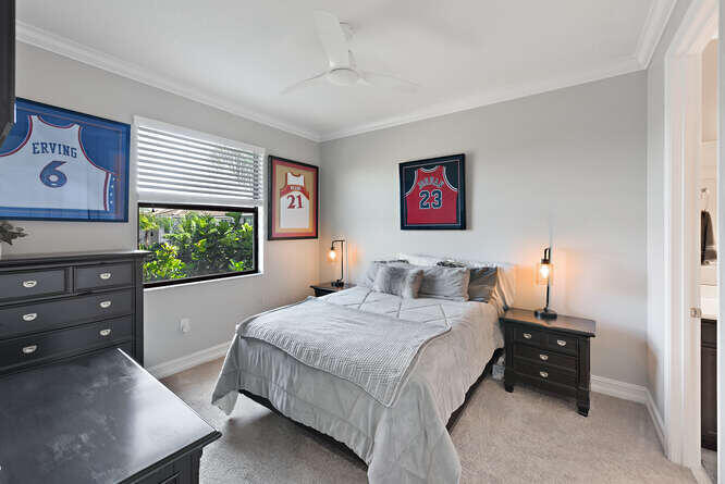 13822 Moss Agate Avenue