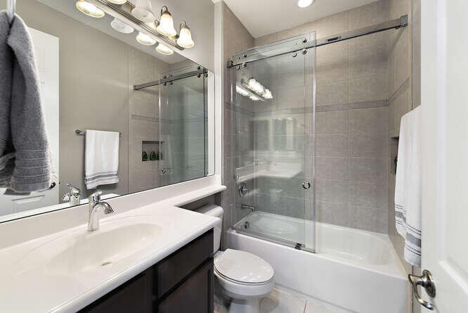 13822 Moss Agate Avenue