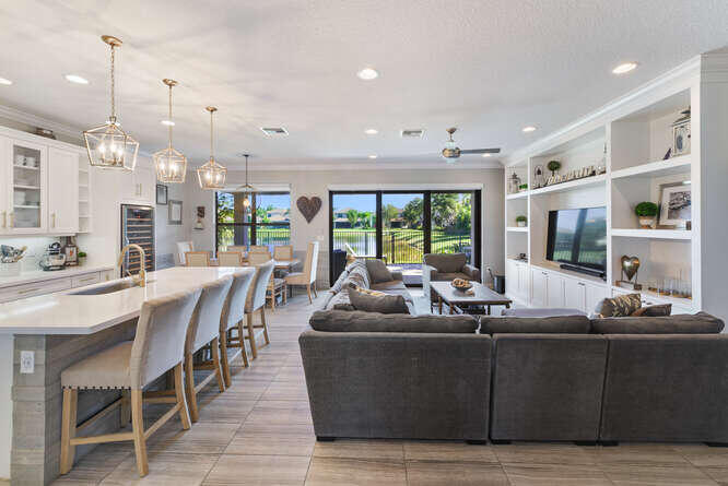 13822 Moss Agate Avenue