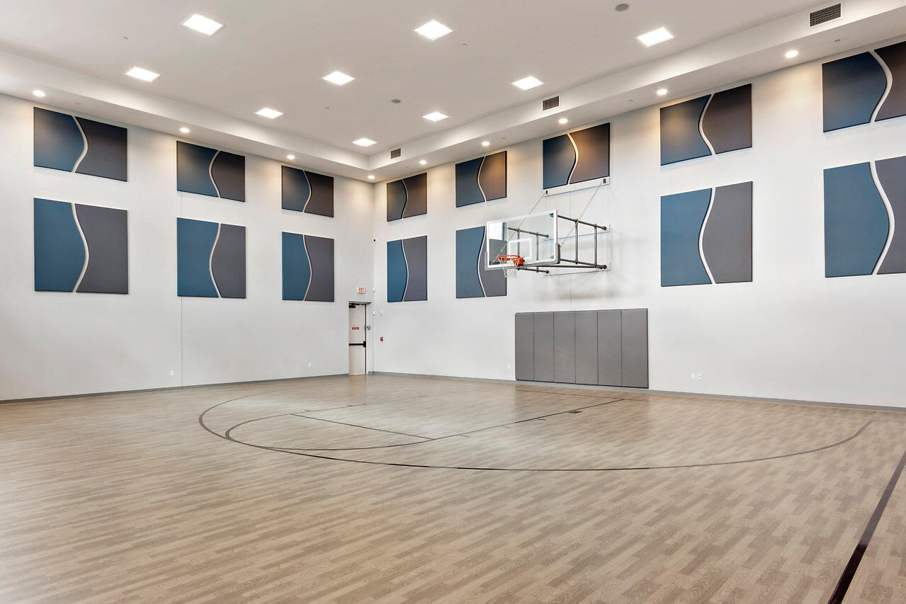 13822 Moss Agate Avenue