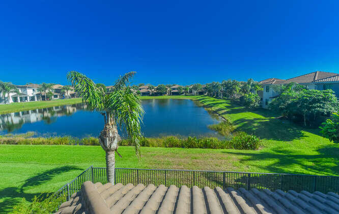 13822 Moss Agate Avenue