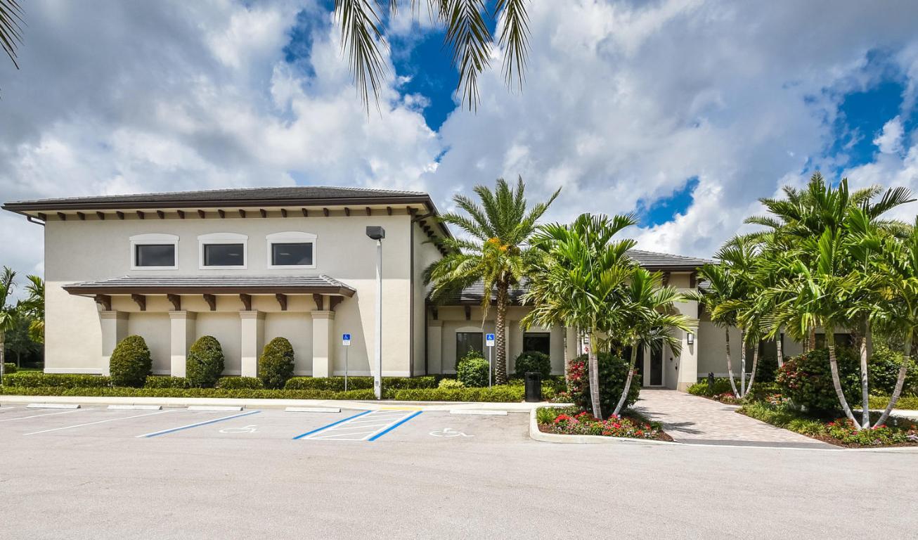 13822 Moss Agate Avenue