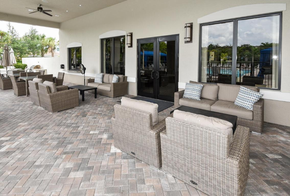 13822 Moss Agate Avenue