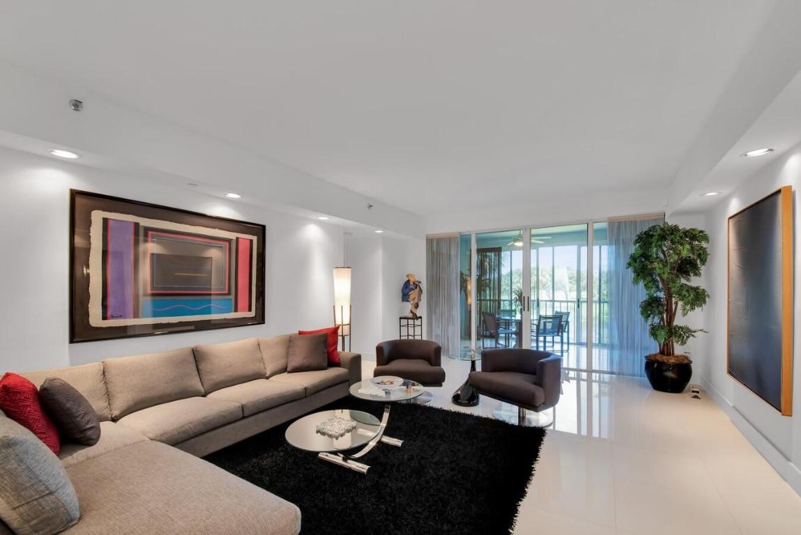 17047 Boca Club Boulevard 162b, Boca Raton Unit: 162b