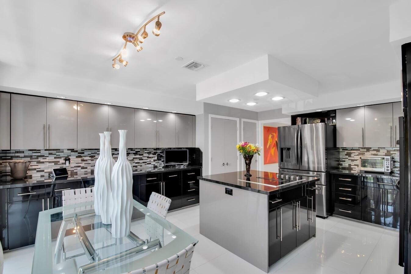 17047 Boca Club Boulevard 162b, Boca Raton Unit: 162b