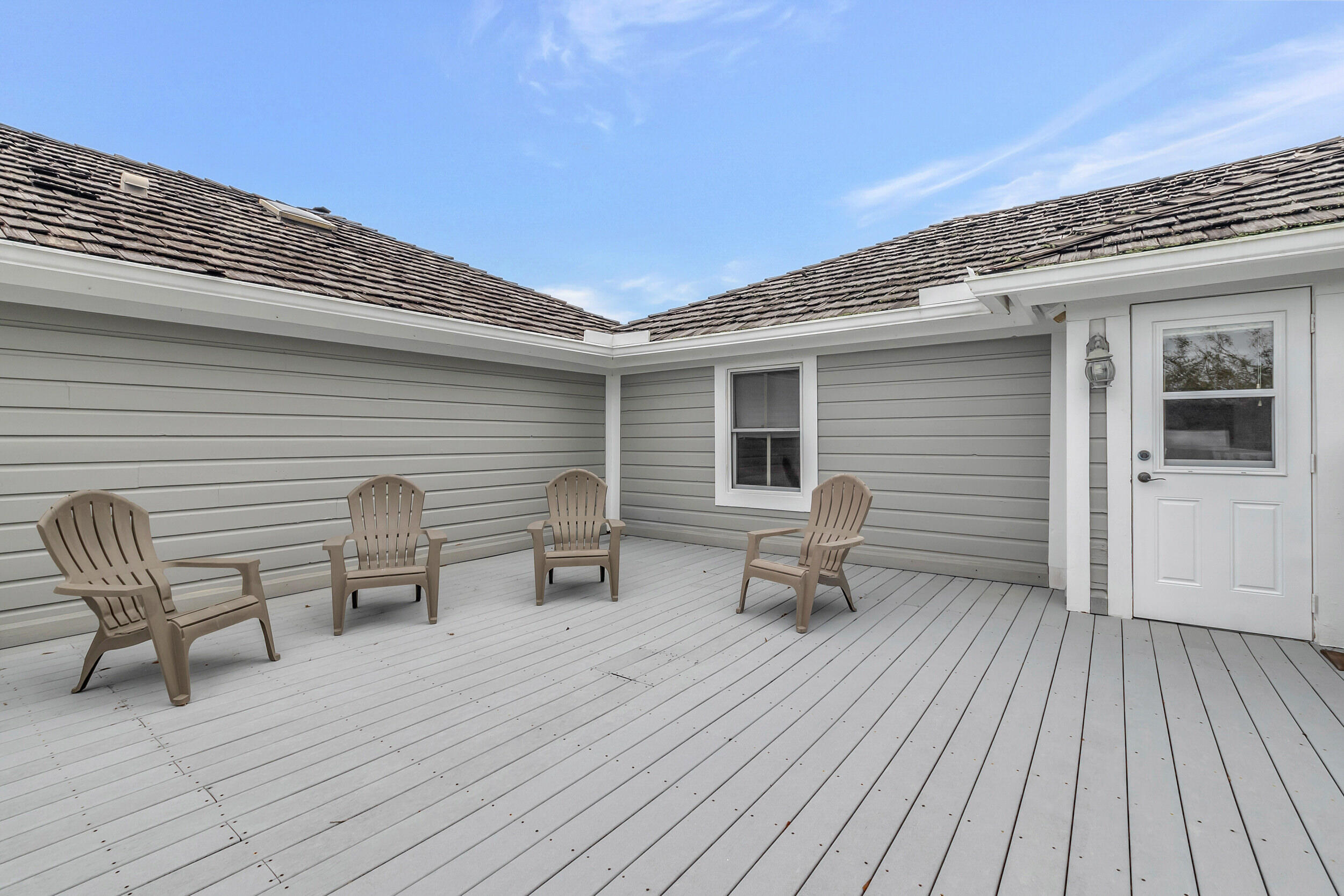5600 NW 40th Avenue