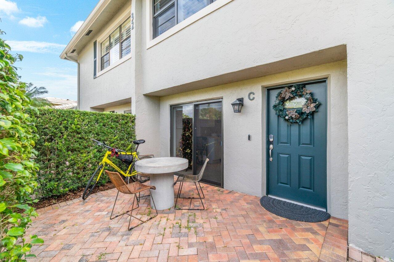 32 Stratford Lane Unit: C