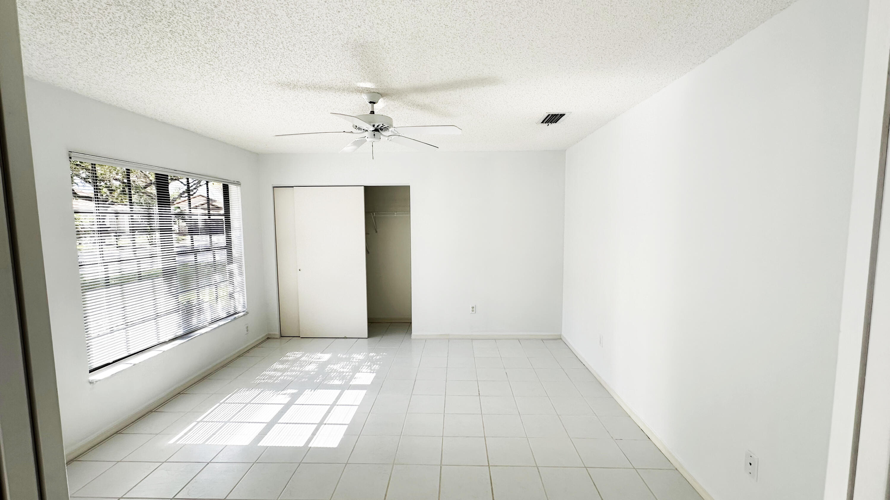 475 Sherwood Forest Drive