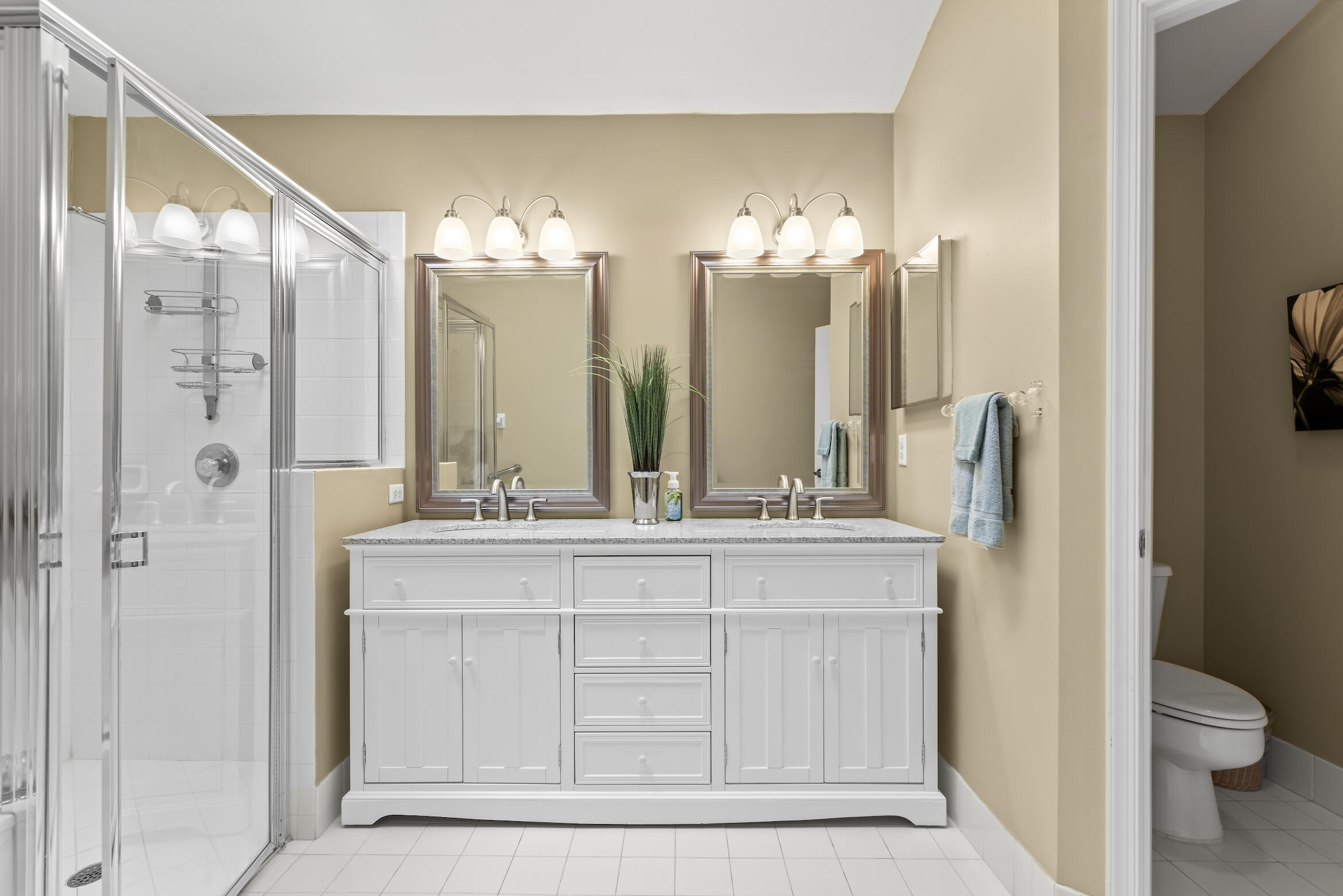 475 Sherwood Forest Drive