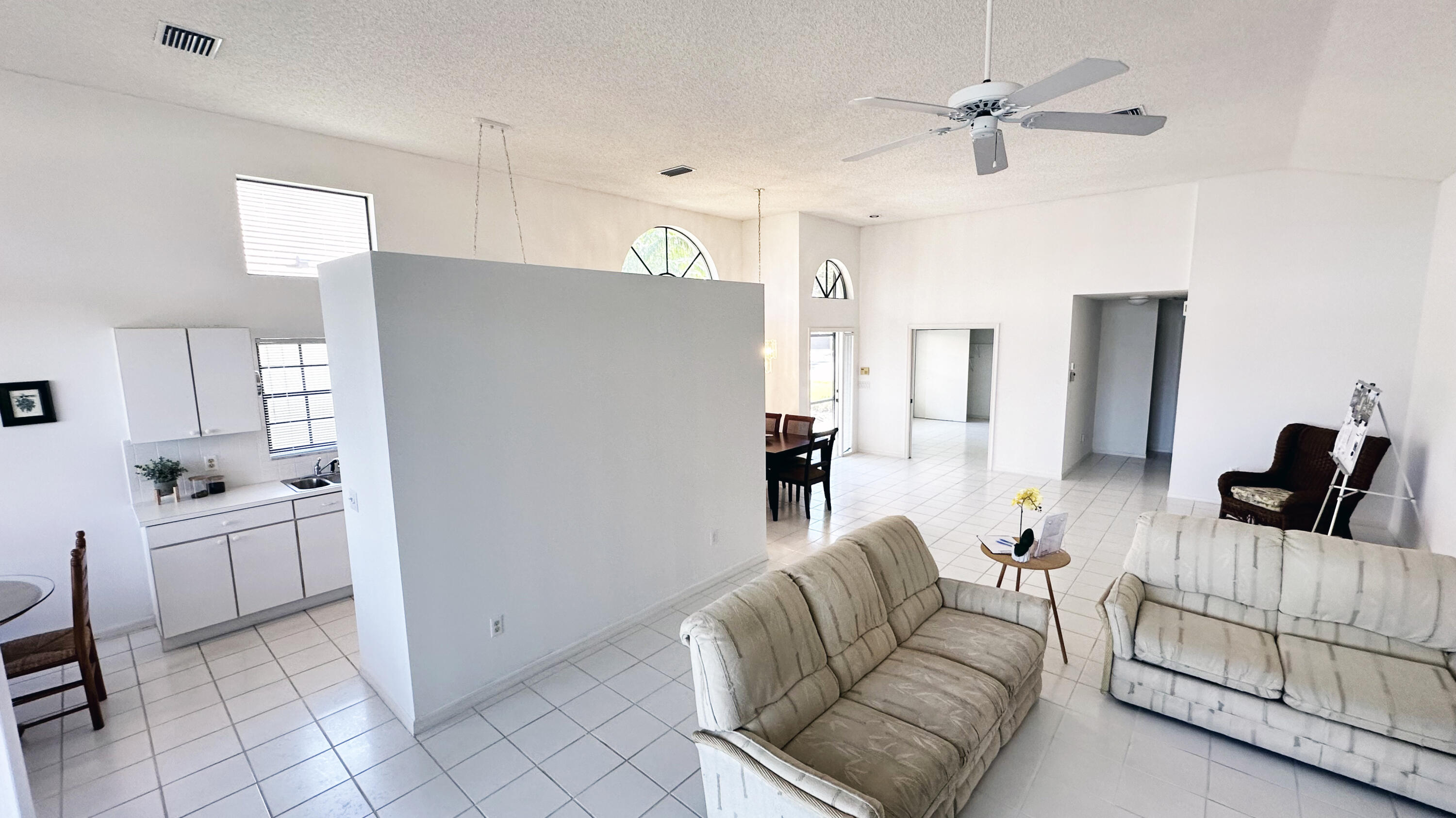 475 Sherwood Forest Drive