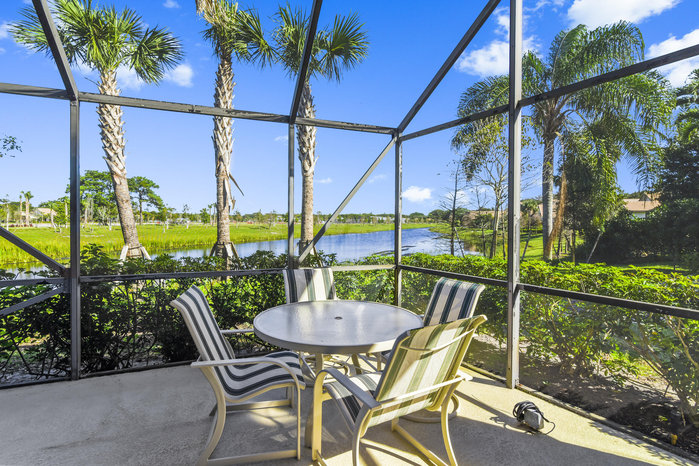 475 Sherwood Forest Drive