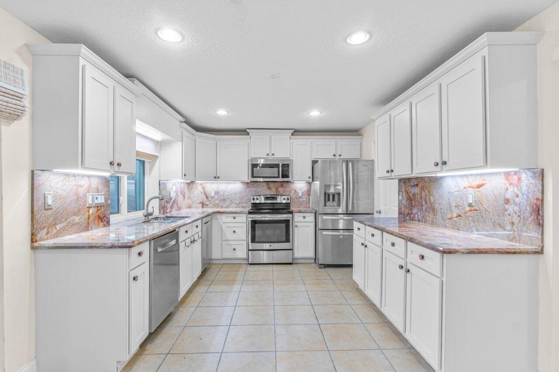 10294 Crosswind Road, Boca Raton