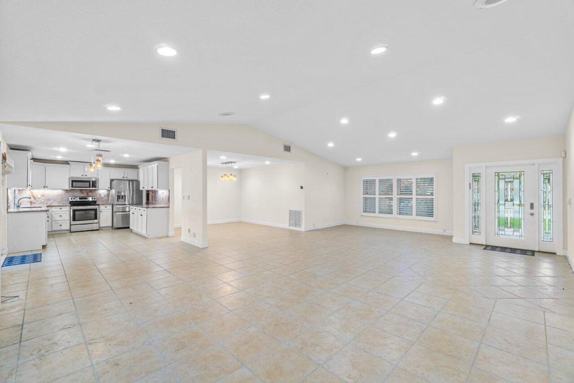 10294 Crosswind Road, Boca Raton