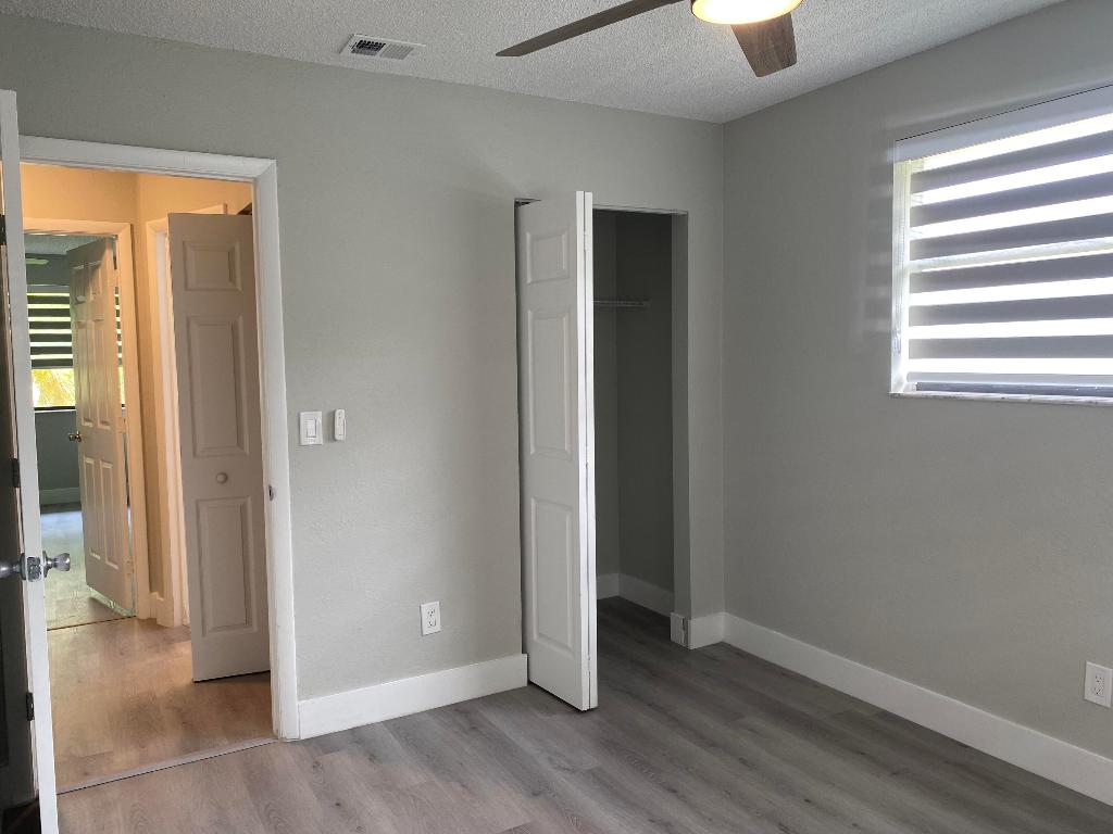 11436 NW 43rd Street Unit: 1-4