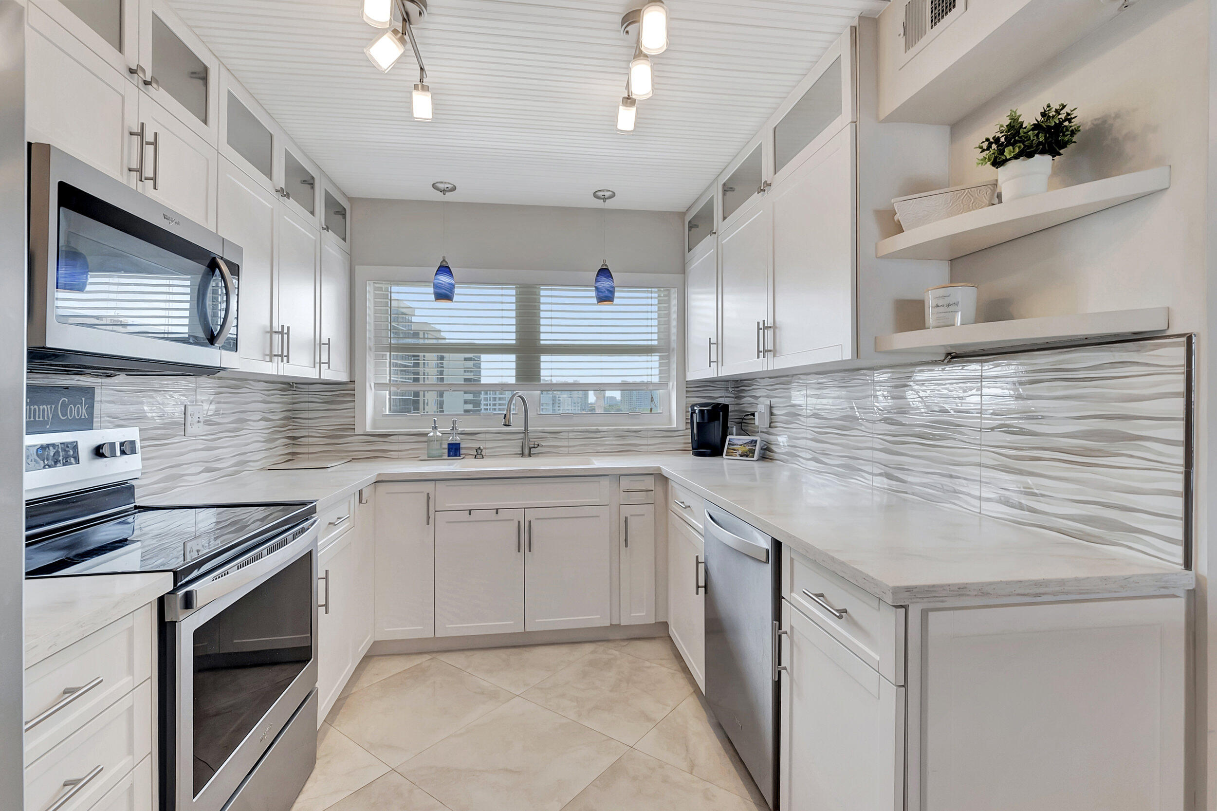 3300 S Ocean Boulevard Unit: 1019-C