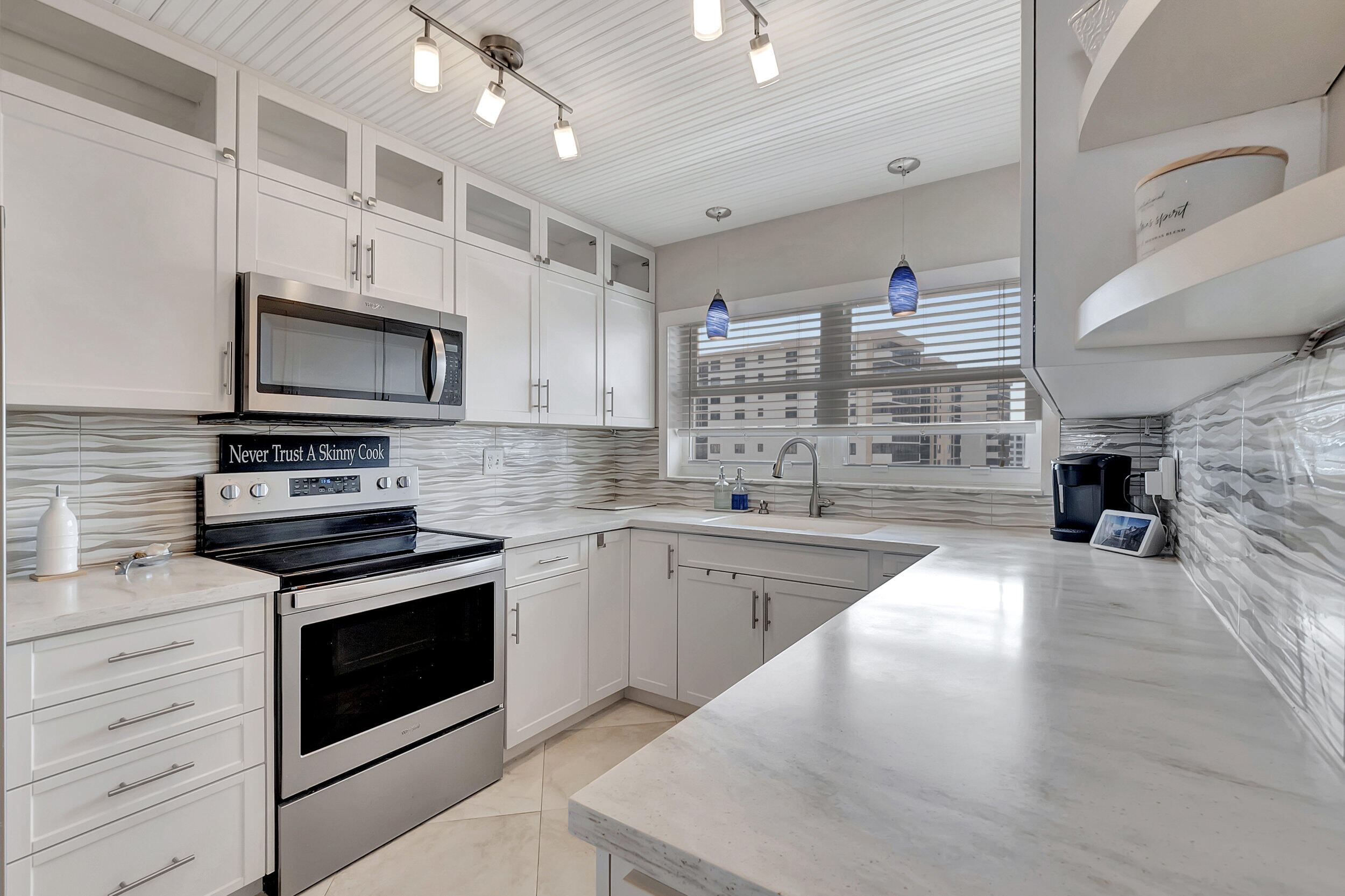 3300 S Ocean Boulevard Unit: 1019-C