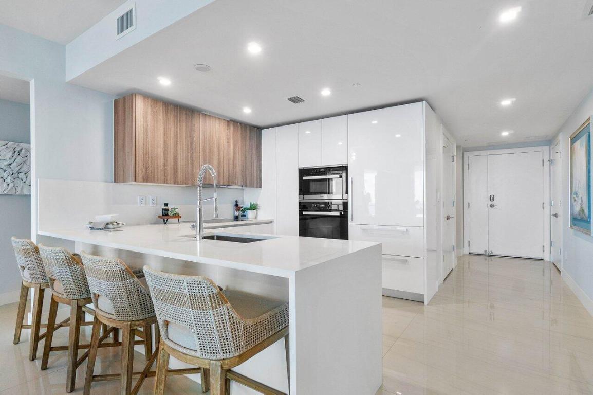 730 N Ocean Boulevard 803, Pompano Beach Unit: 803