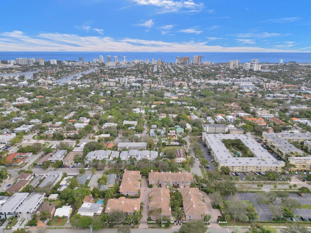 200 NE 14th Avenue Unit: 8