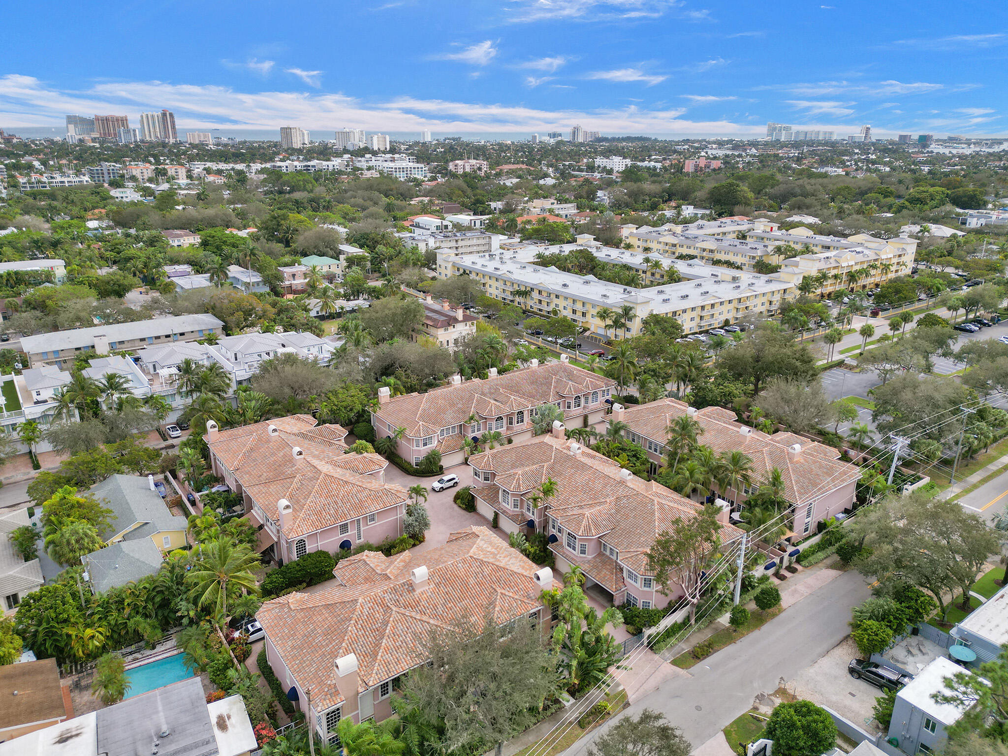 200 NE 14th Avenue Unit: 8