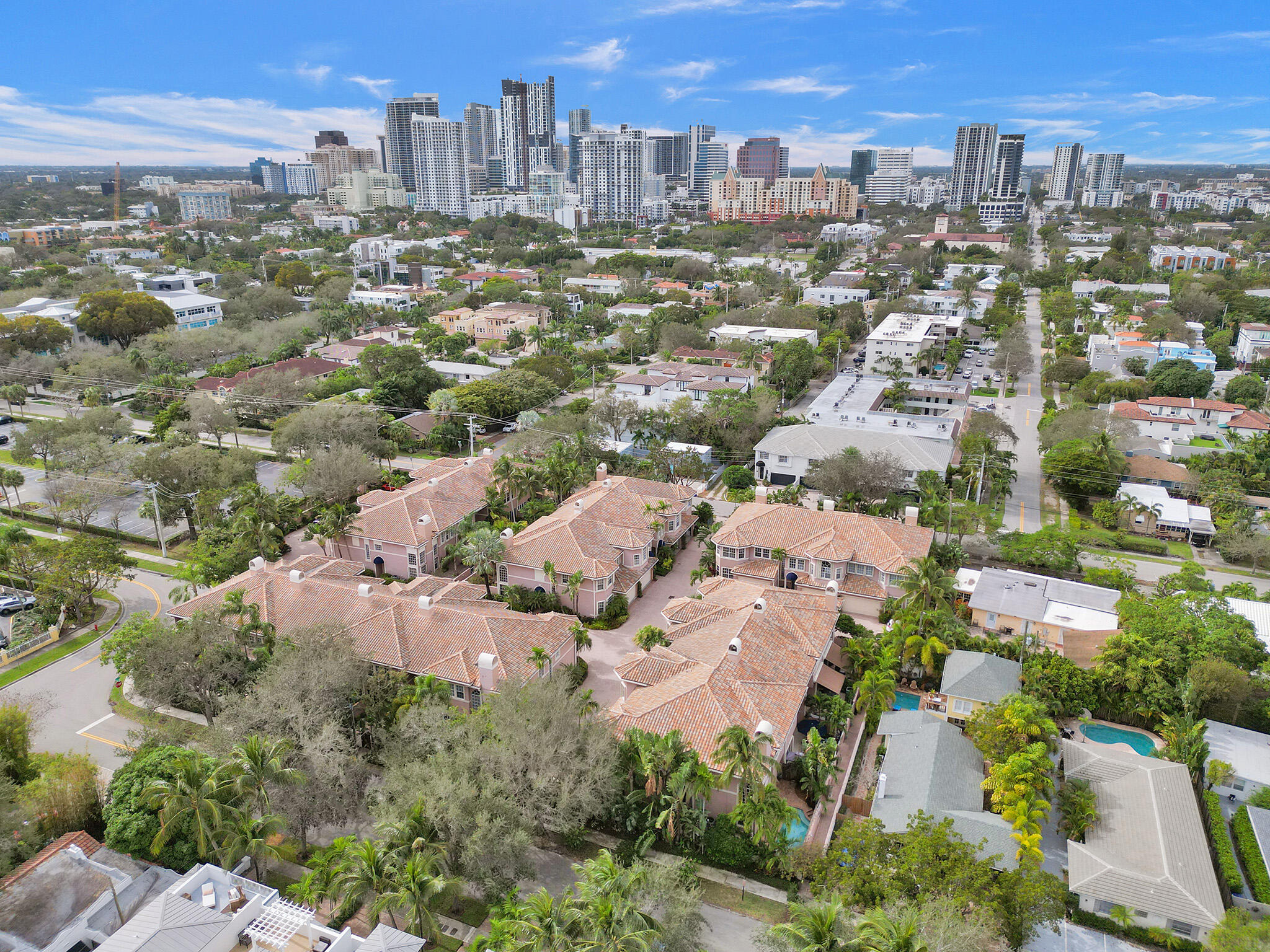 200 NE 14th Avenue Unit: 8