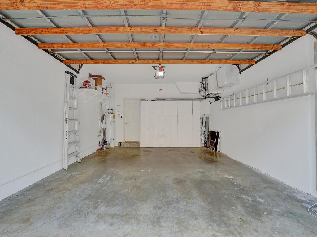 200 NE 14th Avenue Unit: 8