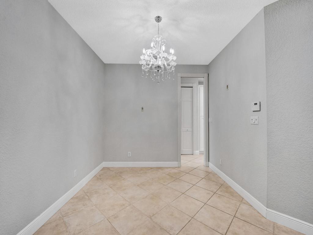 200 NE 14th Avenue Unit: 8