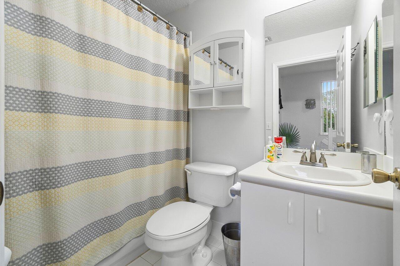 938 Summit Lake Drive