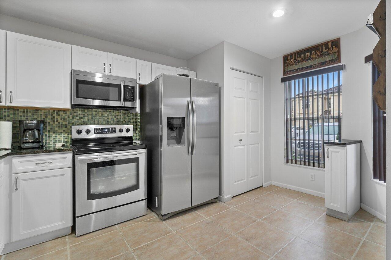 938 Summit Lake Drive